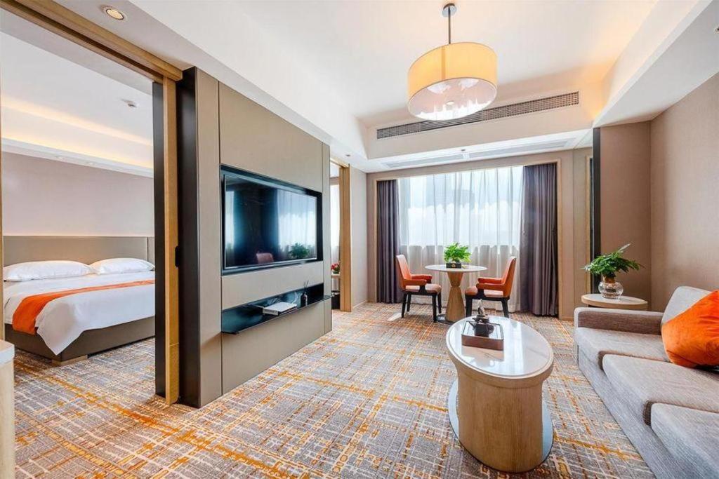 โอเวอร์ซีส์ ไชเนส โฮเต็ล Hotel จูไห่ ภายนอก รูปภาพ