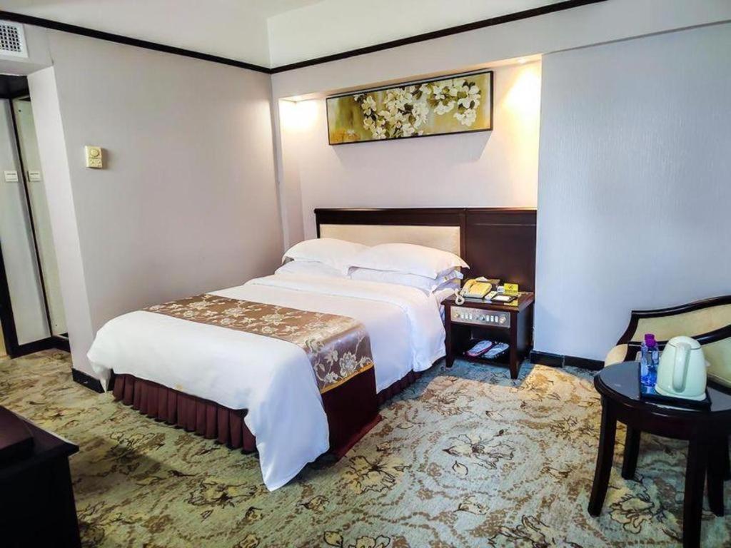 โอเวอร์ซีส์ ไชเนส โฮเต็ล Hotel จูไห่ ภายนอก รูปภาพ
